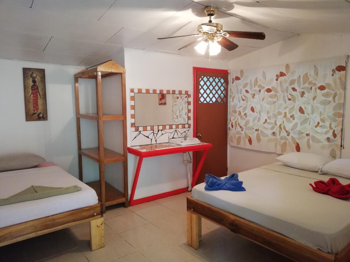 Talamanca Cabins カウイータ エクステリア 写真